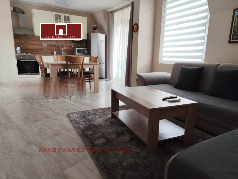 Продава 2-СТАЕН, град Пловдив, Център • 162000 € / 316844.46 лв. • 90572370 1