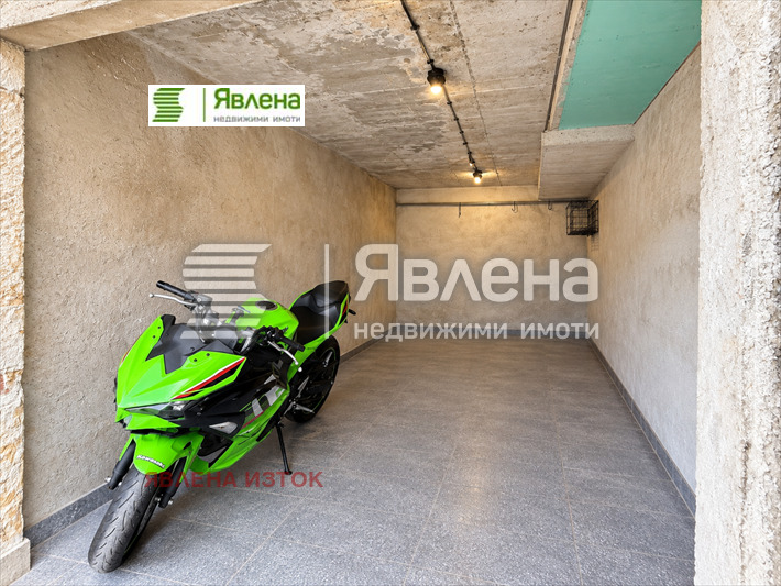 Продава ГАРАЖ, ПАРКОМЯСТО, гр. София, Лозенец