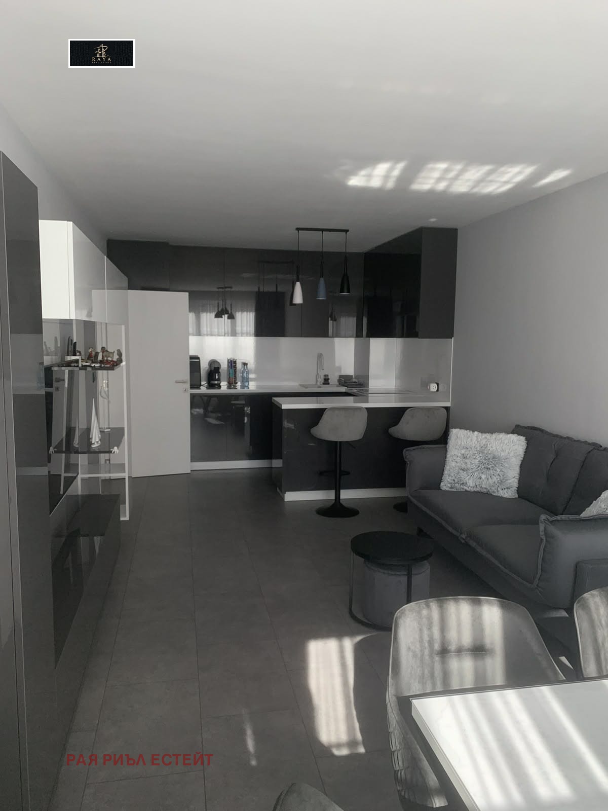 Продава 2-СТАЕН, гр. Пловдив, Гагарин, снимка 2 - Апартаменти - 53909083