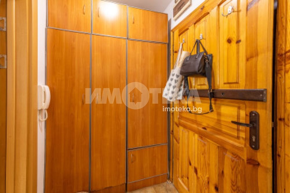 Продава МНОГОСТАЕН, гр. Варна, Колхозен пазар, снимка 7 - Апартаменти - 53677208