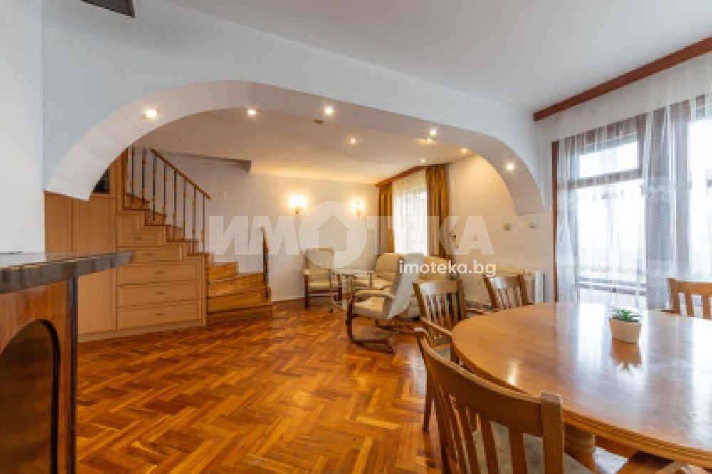 Продава МНОГОСТАЕН, гр. Варна, Колхозен пазар, снимка 2 - Апартаменти - 53677208