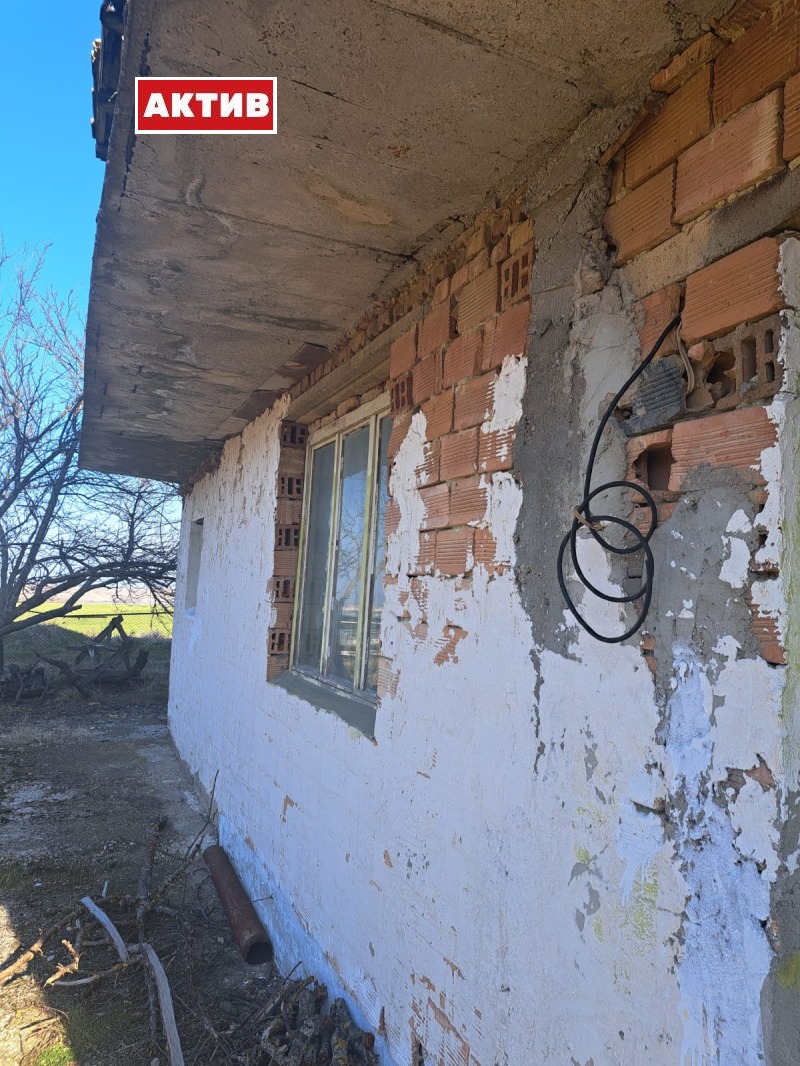 Продава ВИЛА в град Търговище, Вилна зона - 60 кв.м / 15 350 € » 30 021.99 лв., АКТИВ ИМОТИ