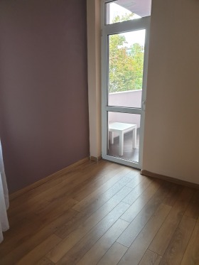2 quartos Idealen centar, Pleven 11