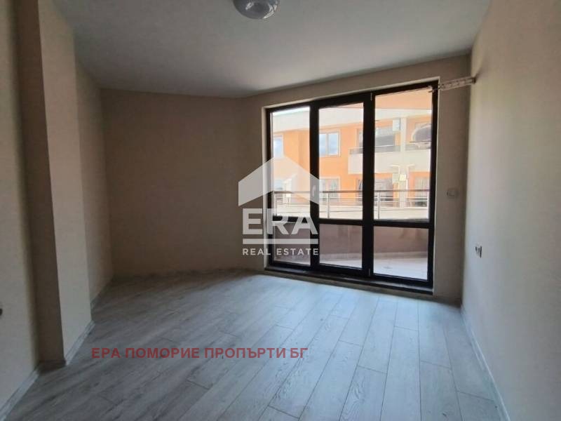Продава 3-СТАЕН, гр. Поморие, област Бургас, снимка 12 - Апартаменти - 55321354