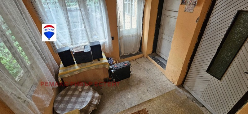 Продава КЪЩА, с. Юпер, област Разград, снимка 12 - Къщи - 48618624