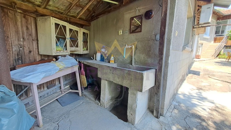 Продава КЪЩА, с. Дъбравино, област Варна, снимка 12 - Къщи - 52208717