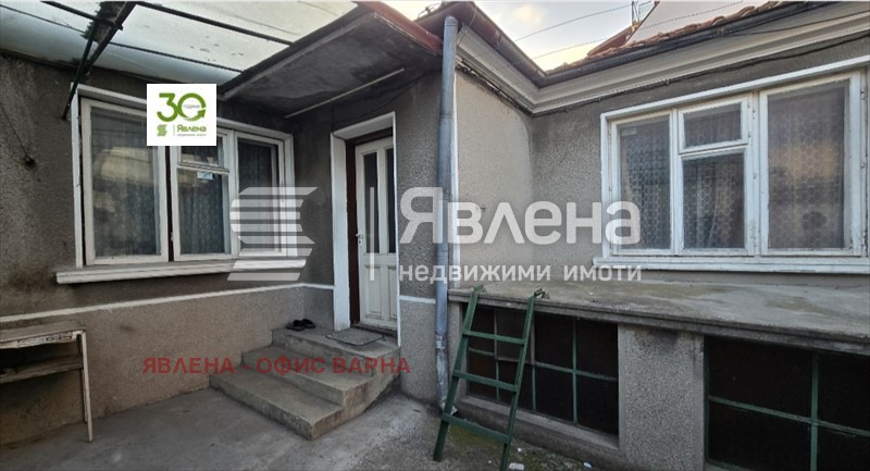 Продава КЪЩА, гр. Варна, Колхозен пазар, снимка 2 - Къщи - 55684296