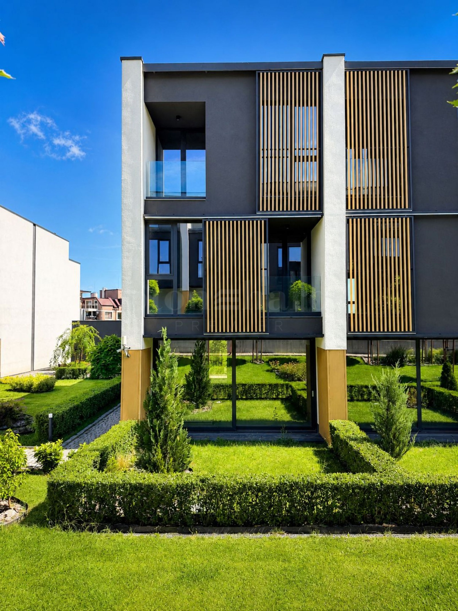 Продава КЪЩА, гр. София, Бояна, снимка 2 - Къщи - 55570384