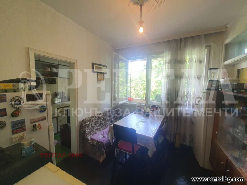 Продава 3-СТАЕН, гр. Пловдив, Център, снимка 2 - Апартаменти - 53096692