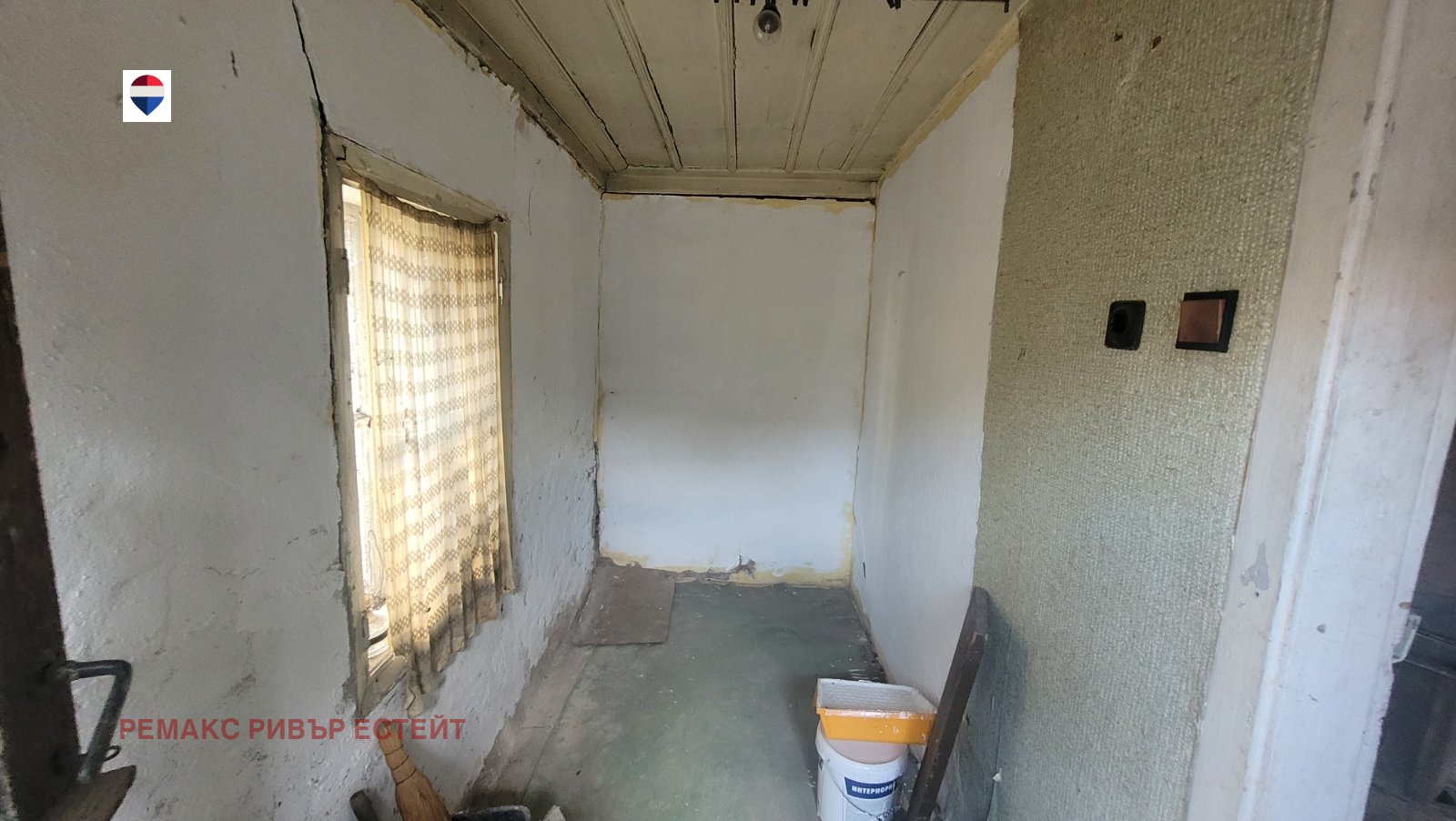 Продава КЪЩА, гр. Русе, Новата махала, снимка 2 - Къщи - 55835630