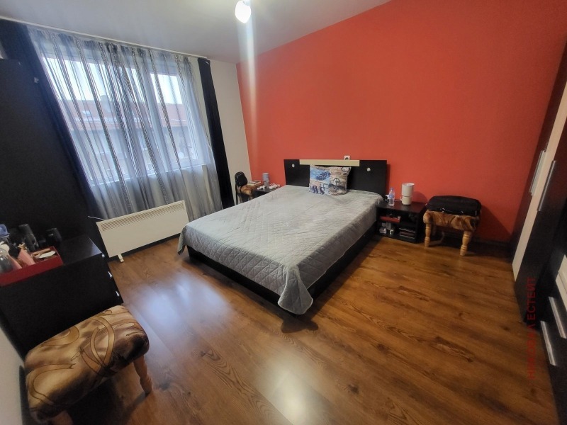 Продава 2-СТАЕН, гр. София, Толстой, снимка 2 - Апартаменти - 53088008