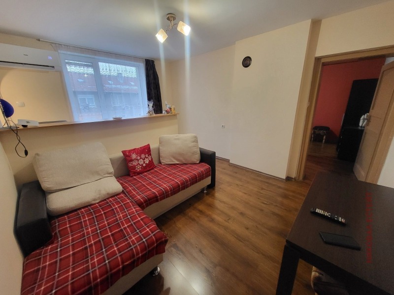 Продава 2-СТАЕН, гр. София, Толстой, снимка 3 - Апартаменти - 53088008