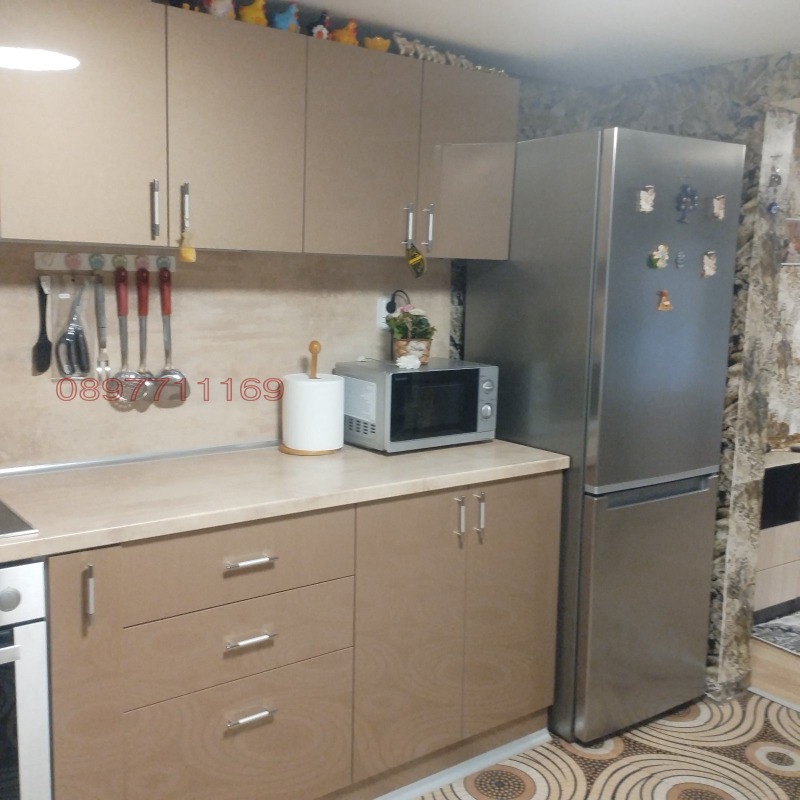 Продава КЪЩА, гр. Девня, област Варна, снимка 2 - Къщи - 52851386