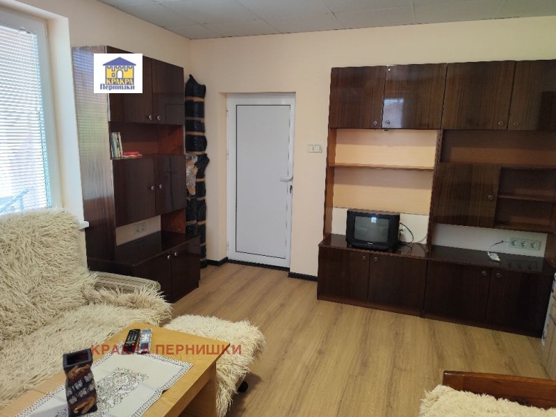 Продава КЪЩА, гр. Перник, Център, снимка 10 - Къщи - 53019142