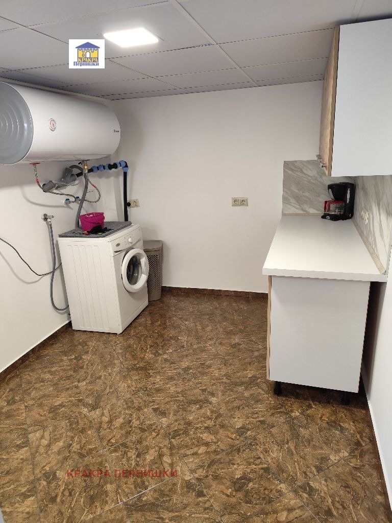 Продава КЪЩА, гр. Перник, Център, снимка 4 - Къщи - 53019142