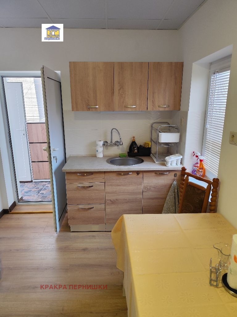 Продава КЪЩА, гр. Перник, Център, снимка 11 - Къщи - 53019142