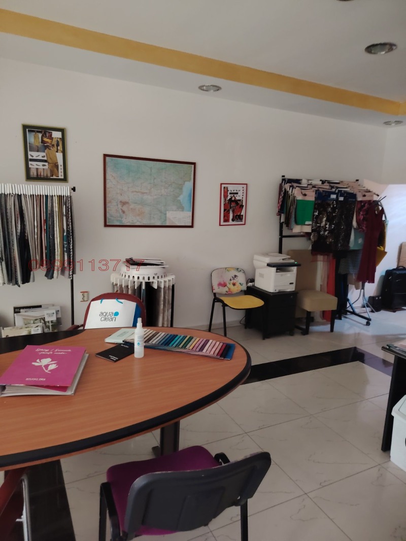 Продава  Магазин град Русе , Широк център , 85 кв.м | 11225180 - изображение [3]