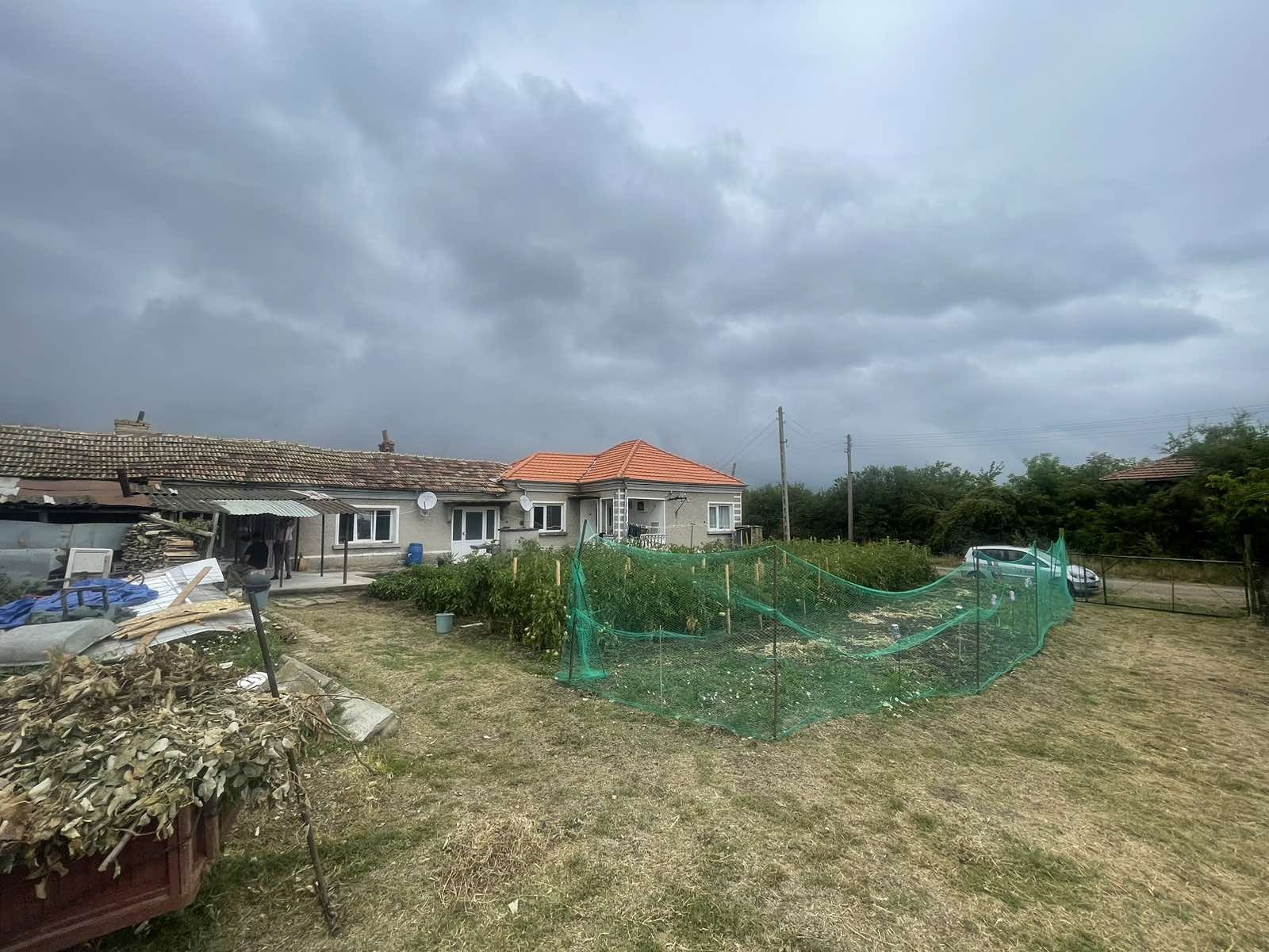 Продава КЪЩА, с. Мировци, област Шумен, снимка 3 - Къщи - 55404837