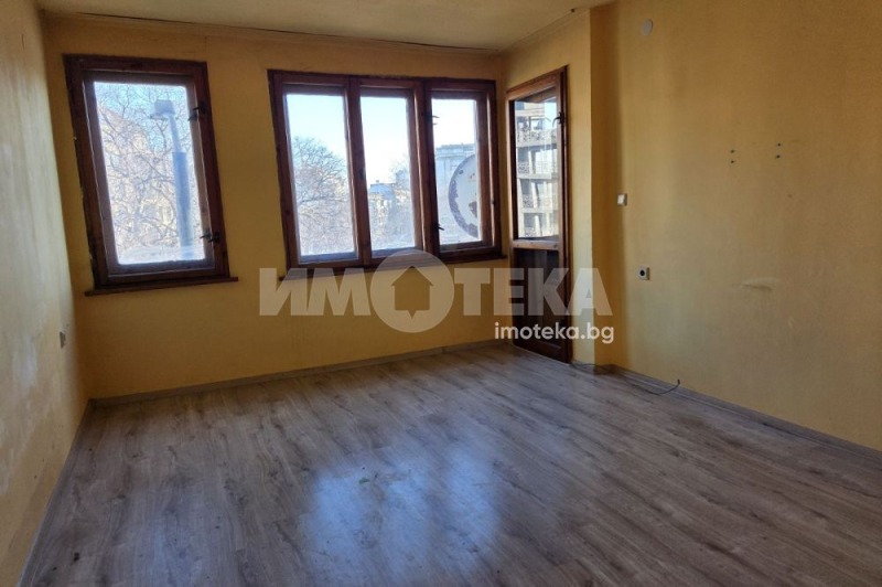 Продава 2-СТАЕН, гр. Варна, Колхозен пазар, снимка 1 - Апартаменти - 53074844