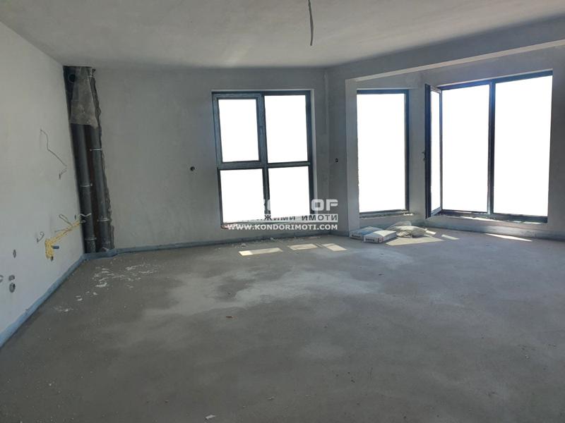 À venda  2 quartos Plovdiv , Komatevo , 195 m² | 84067162 - imagem [2]