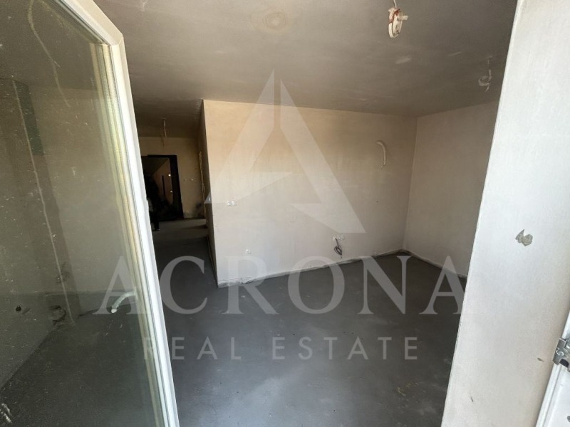 Продава 3-СТАЕН, гр. Пловдив, Остромила, снимка 2 - Апартаменти - 51662968