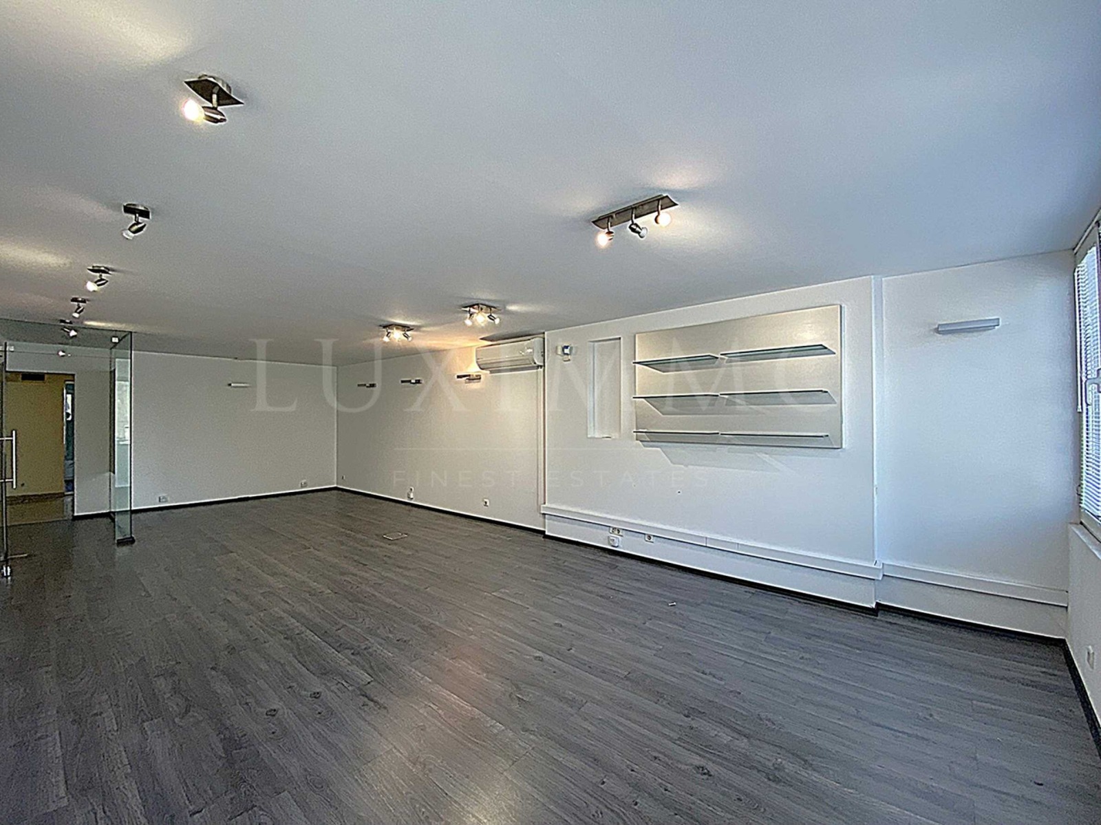 Продава ОФИС, гр. София, Оборище, снимка 4 - Офиси - 53889651