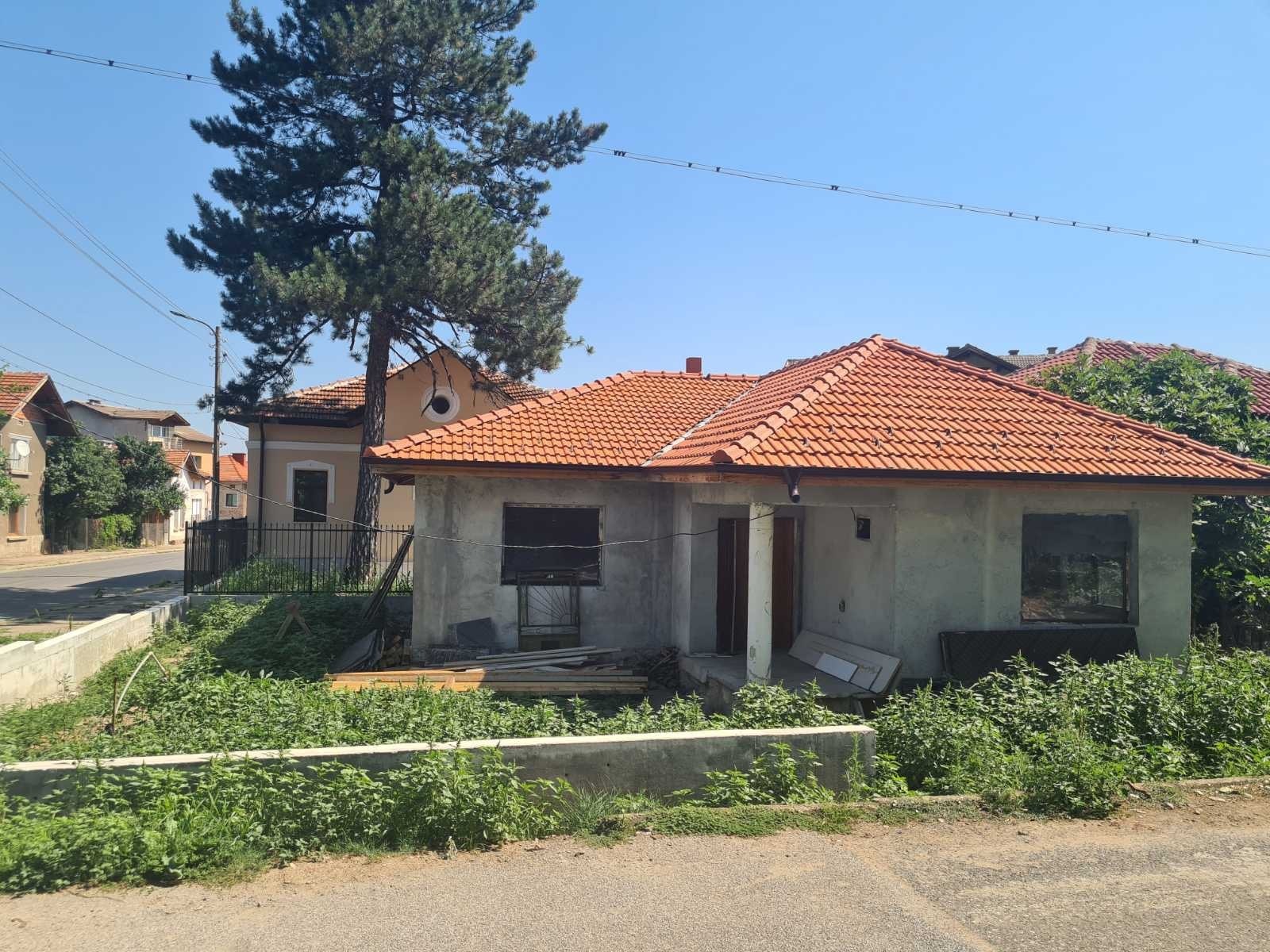 Продава КЪЩА, гр. Берковица, област Монтана