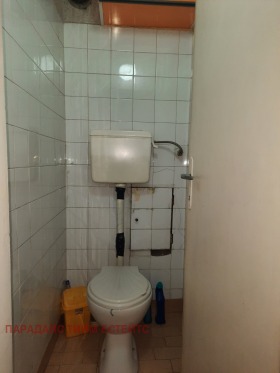 2 slaapkamers Gotse Deltsjev, Sofia 9