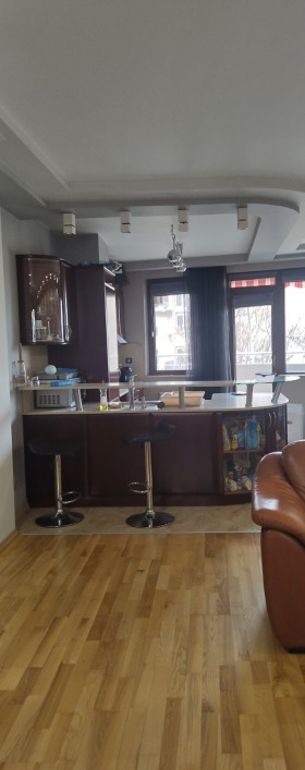 Продава  3-стаен, град Плевен