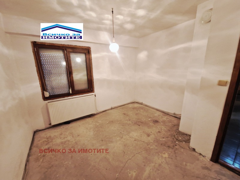 Продава 4-СТАЕН, гр. Русе, Чародейка - Север, снимка 11 - Апартаменти - 52883200