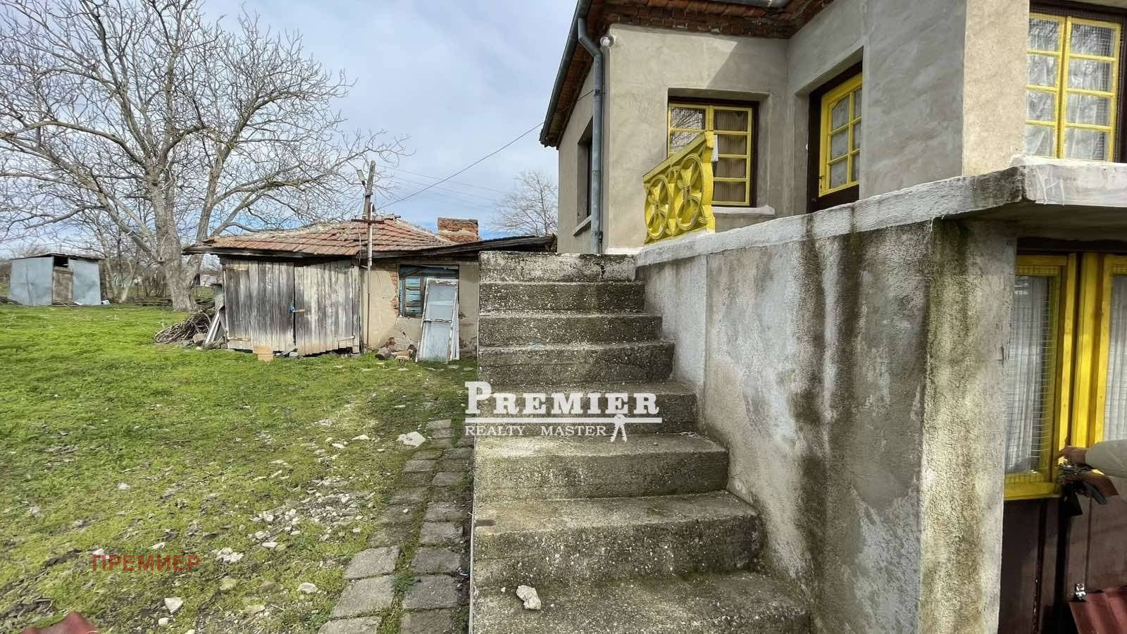 Продава КЪЩА, гр. Карнобат, област Бургас, снимка 11 - Къщи - 53694471