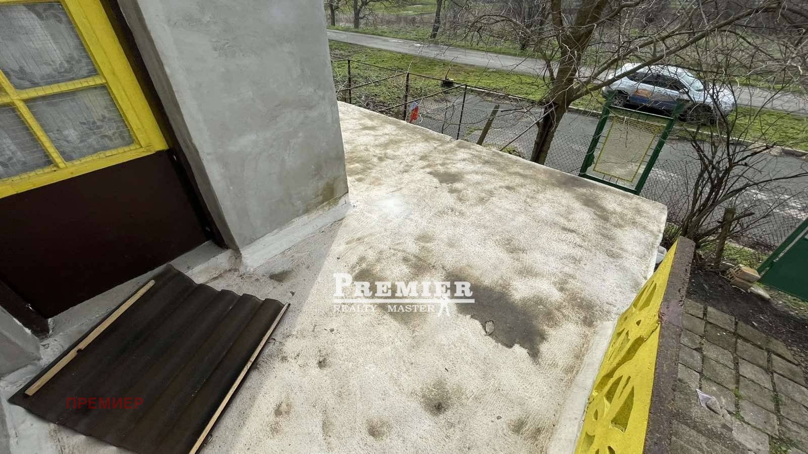 Продава КЪЩА, гр. Карнобат, област Бургас, снимка 8 - Къщи - 53694471