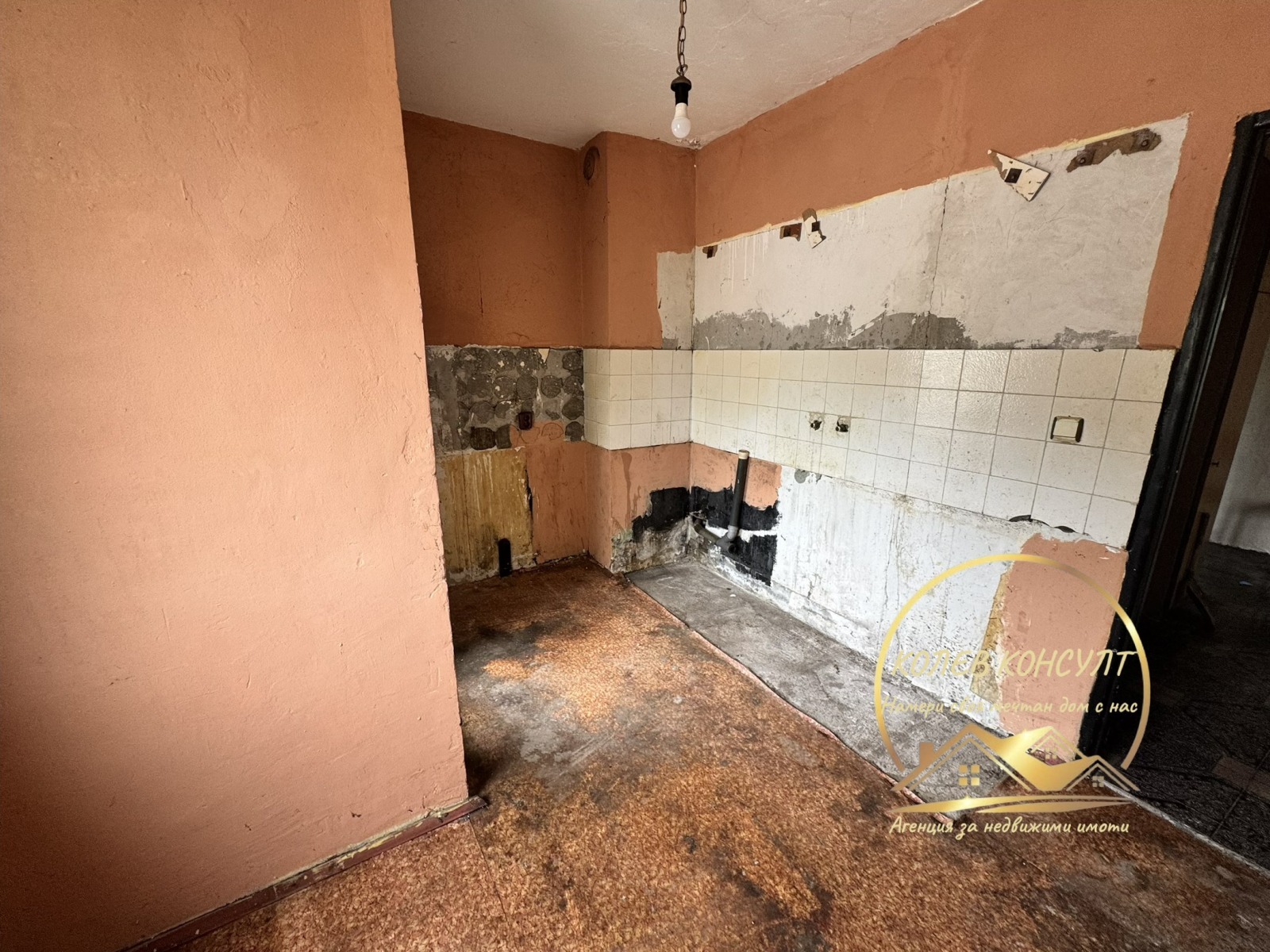 Продава 2-СТАЕН, гр. Харманли, област Хасково, снимка 2 - Апартаменти - 54529282