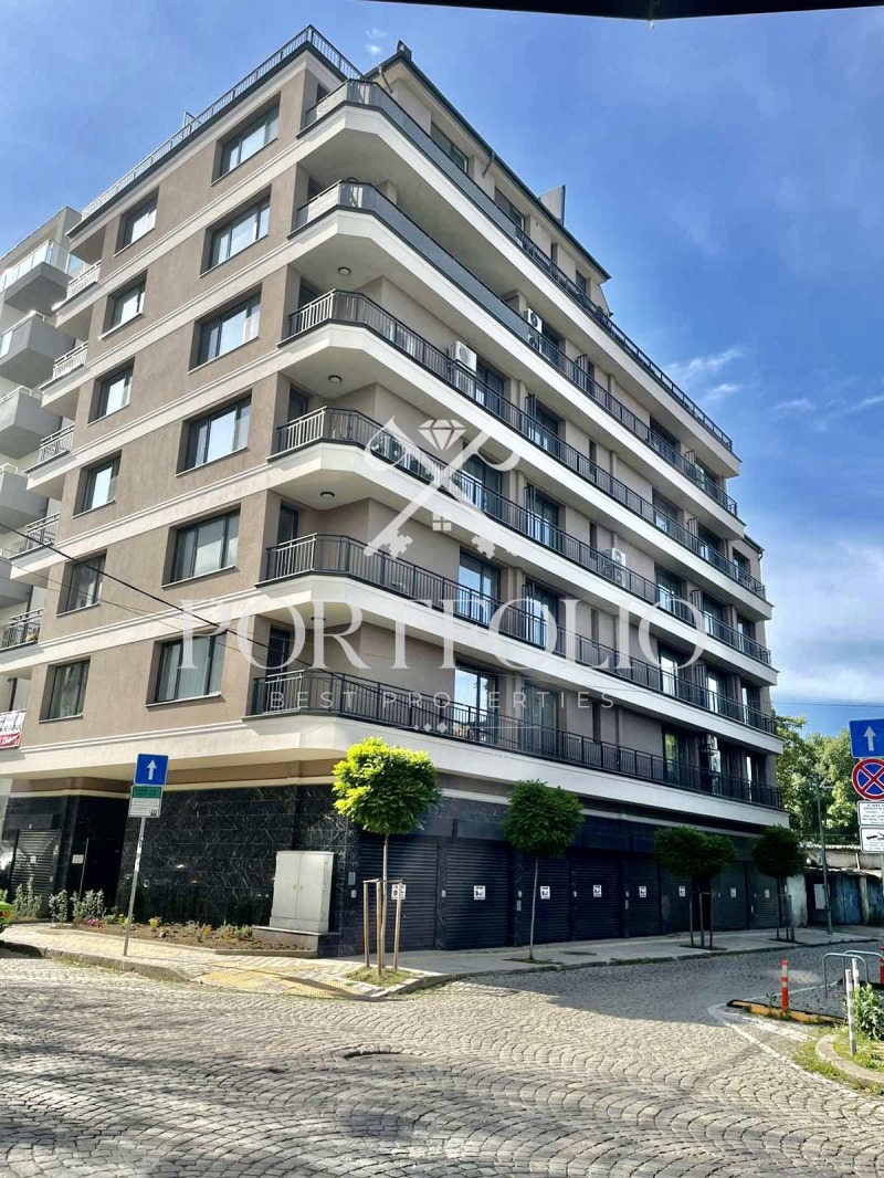 De vânzare  1 dormitor Sofia , Țentâr , 61 mp | 40522446