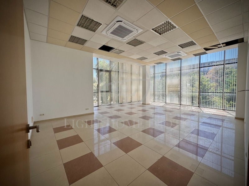Till salu  Kontor Plovdiv , Centar , 240 kvm | 14287361