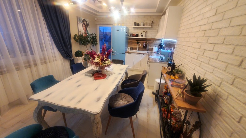 Na prodej  Podlaha domu Sofia , Volujak , 200 m2 | 17510727 - obraz [8]