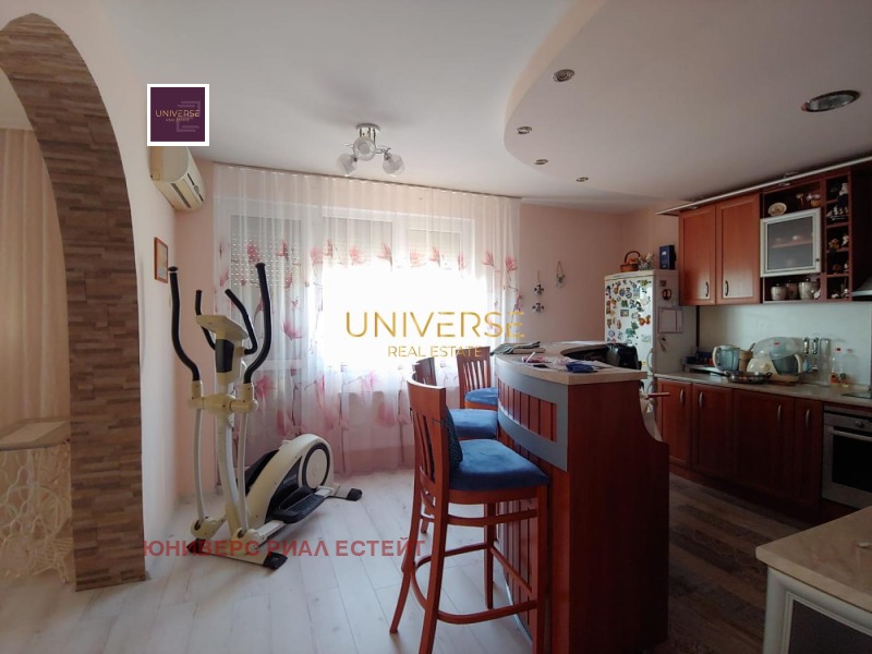 Продава КЪЩА, с. Кошарица, област Бургас, снимка 3 - Къщи - 52701118