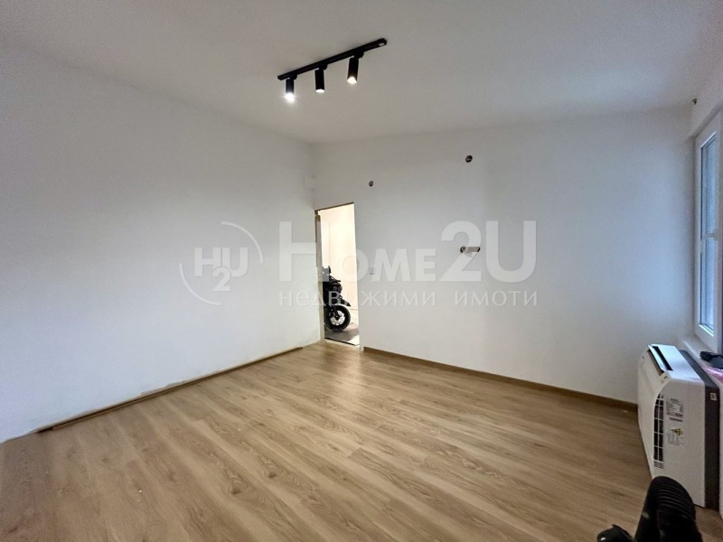 Продава КЪЩА, гр. Провадия, област Варна, снимка 4 - Къщи - 53399902