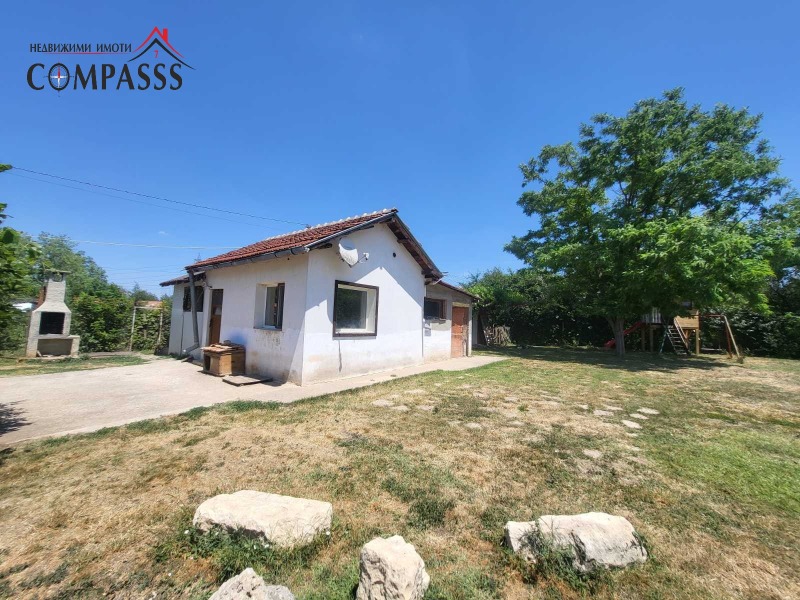 Продава ВИЛА, гр. Добрич, м-т Газибаба