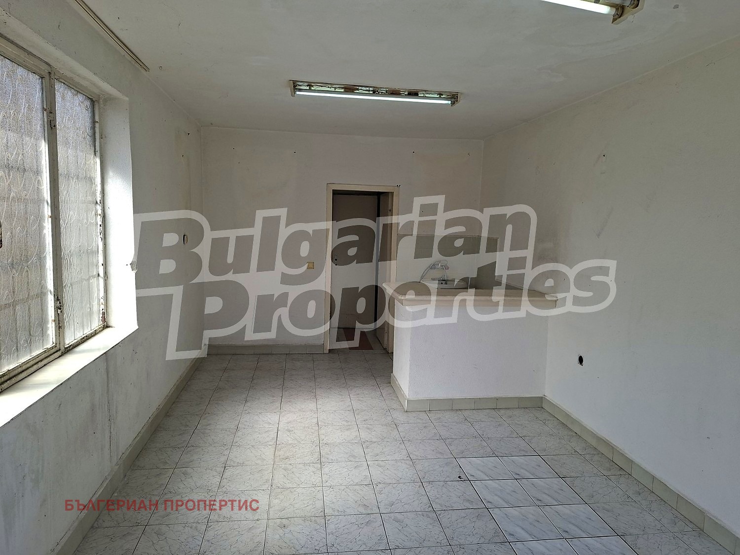 Продава МАГАЗИН, гр. Разград, Възраждане, снимка 2 - Магазини - 56465150