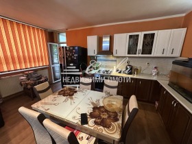 3 sypialnie Warosza, Targowiszcze