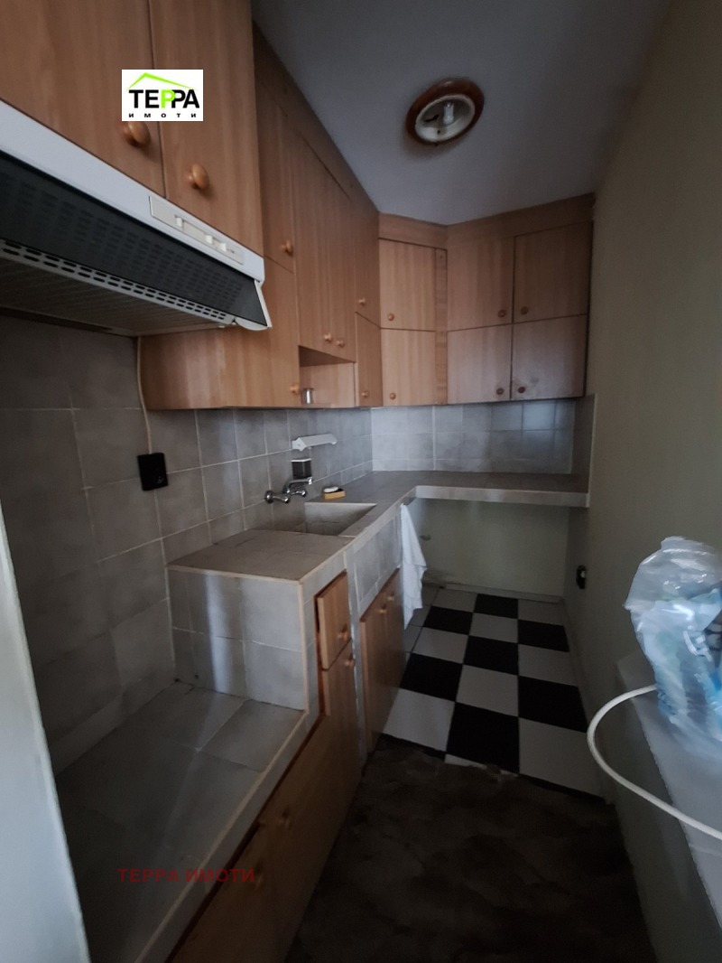 Продава 2-СТАЕН, гр. Стара Загора, Център, снимка 2 - Апартаменти - 53247230