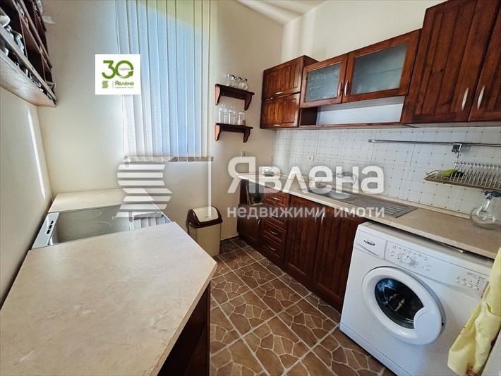 Продава КЪЩА, с. Осеново, област Варна, снимка 13 - Къщи - 48972176