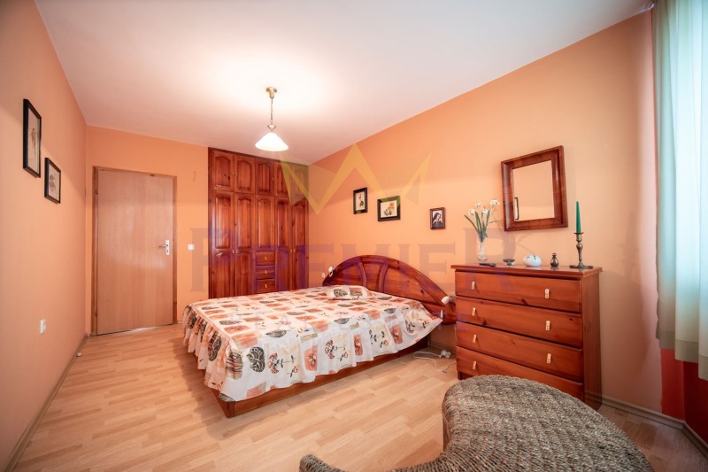 Продава  3-стаен град Добрич , Център , 99 кв.м | 36176036 - изображение [14]