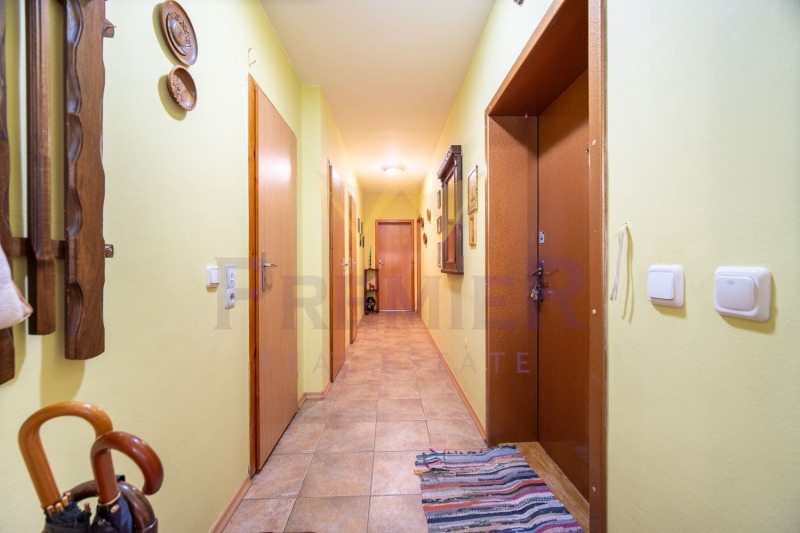 Продава  3-стаен град Добрич , Център , 99 кв.м | 36176036 - изображение [15]