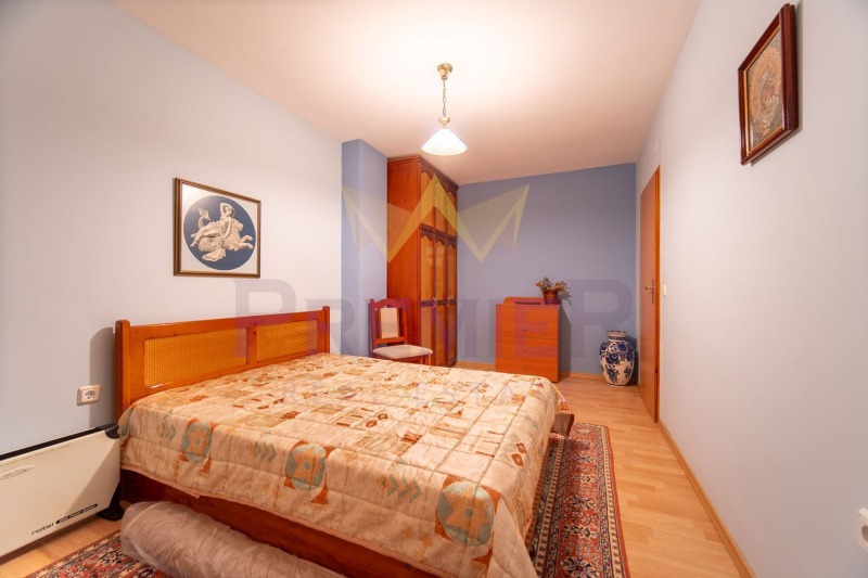 Продава  3-стаен град Добрич , Център , 99 кв.м | 36176036 - изображение [10]