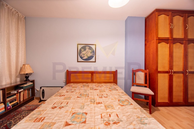 Продава  3-стаен град Добрич , Център , 99 кв.м | 36176036 - изображение [11]