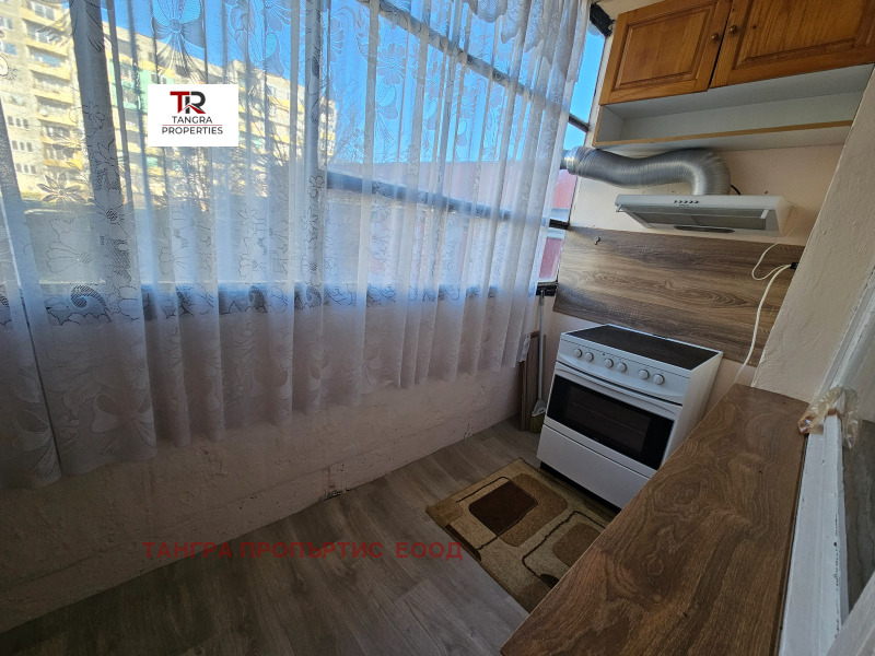 Продава 3-СТАЕН, гр. Радомир, област Перник, снимка 7 - Апартаменти - 52806258