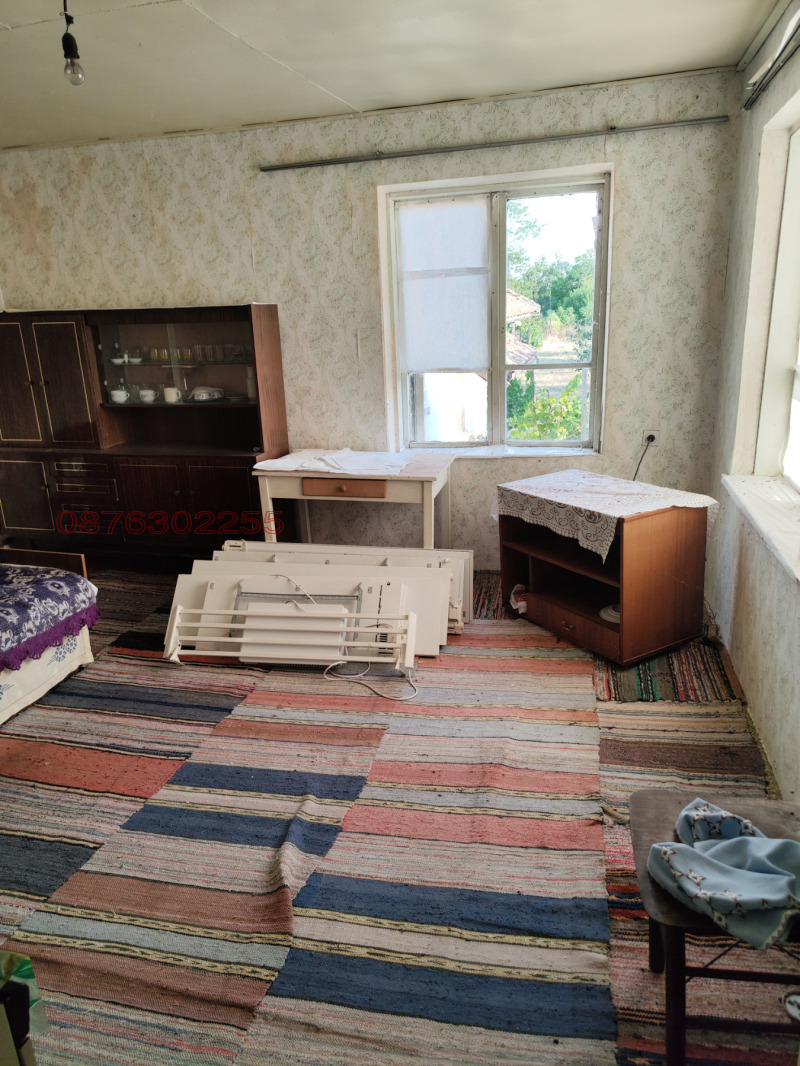 Продава КЪЩА, с. Ветрен, област Силистра, снимка 2 - Къщи - 52770040