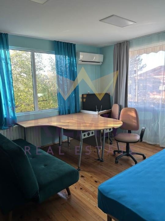 Продава КЪЩА, гр. Бургас, Долно Езерово